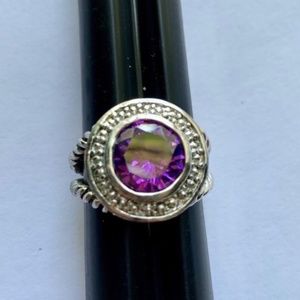 Women's silver tone ring w purple stone, 7